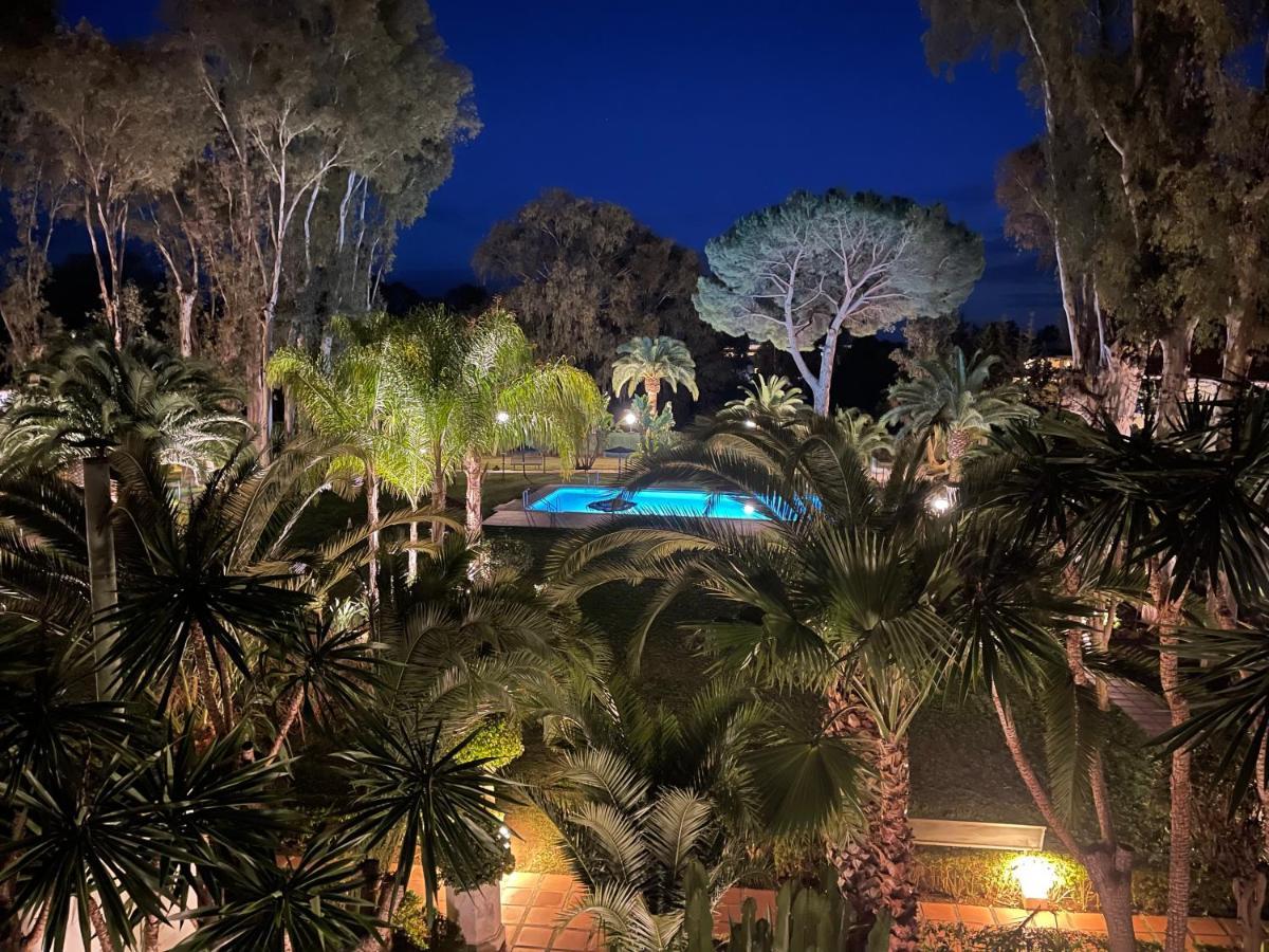 Puerto Banus Pol Suite Y Hada Suite Marbella Kültér fotó