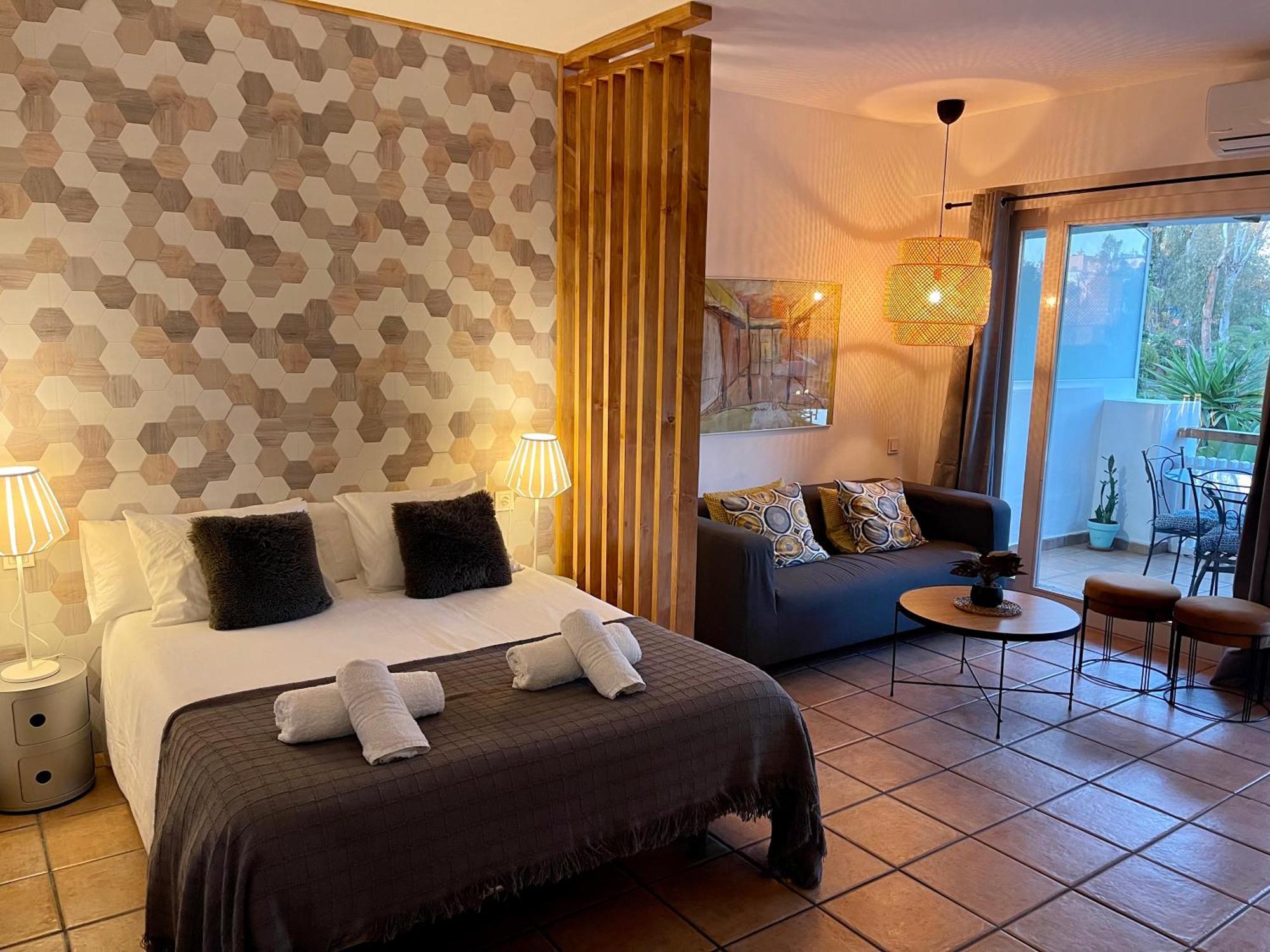 Puerto Banus Pol Suite Y Hada Suite Marbella Kültér fotó