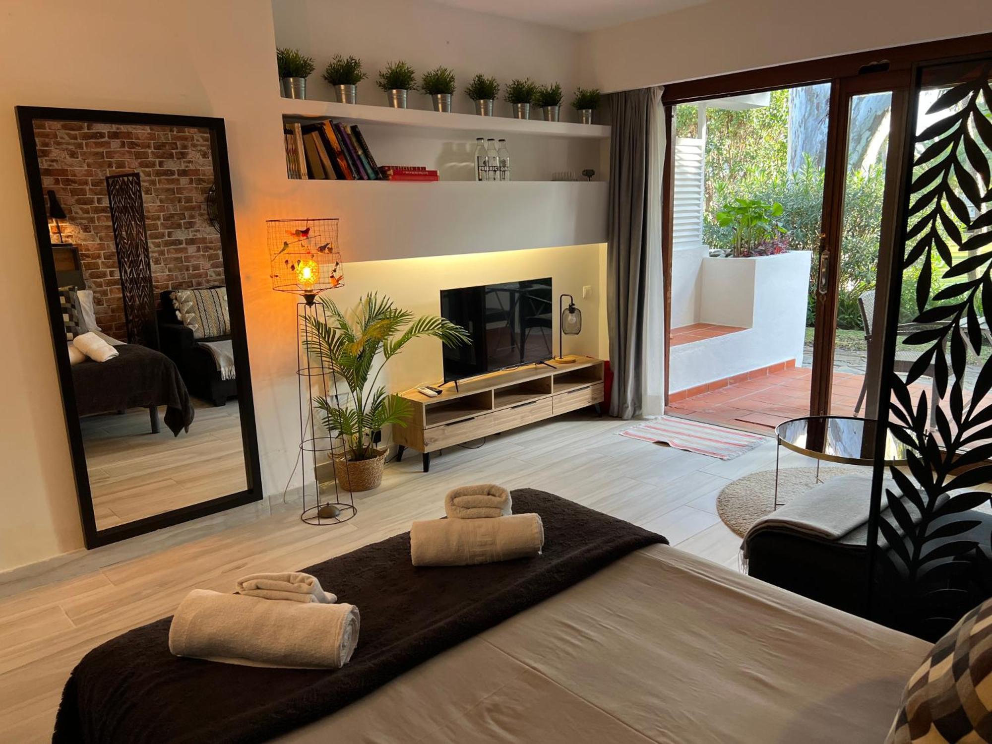 Puerto Banus Pol Suite Y Hada Suite Marbella Kültér fotó